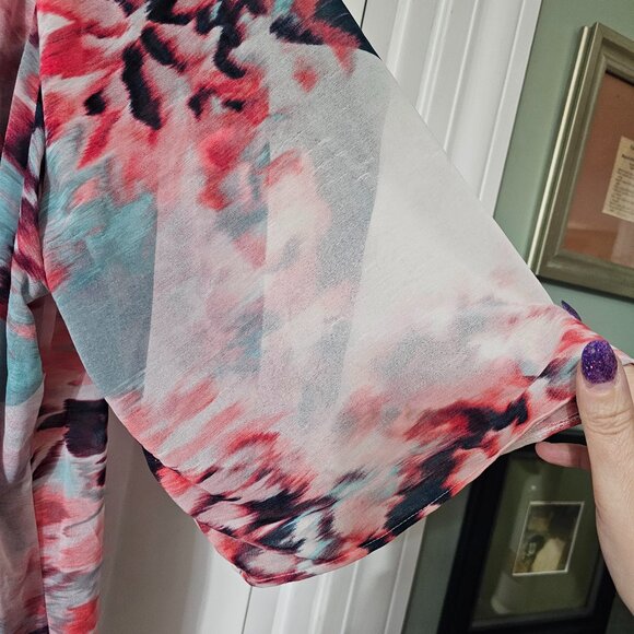 Jennifer Lopez Floral Watercolor V-Neck Blouse in Coral, Navy & Mint - Picture 10 of 14